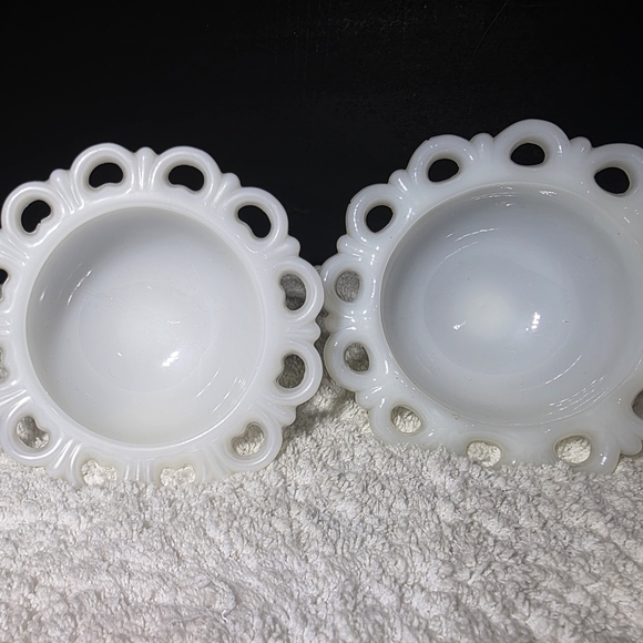 Vintage Anchor Hocking Old Colony Lace Edge Milk Glass Pedestal Candy Dishes 5" - Picture 2 of 8